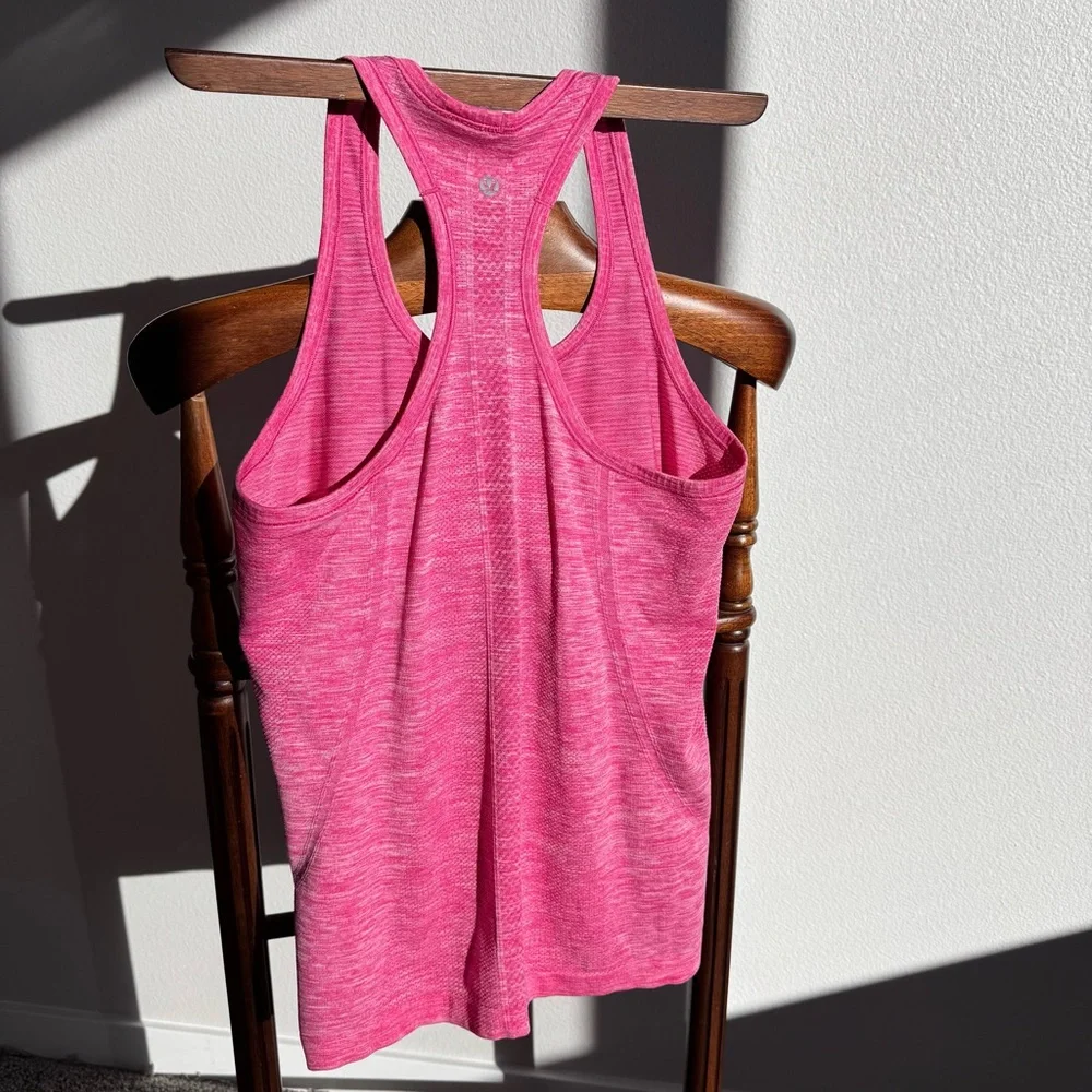 Lululemon Swiftly Tech Racerback Tank Top Pink Seamless Athletic Size 8